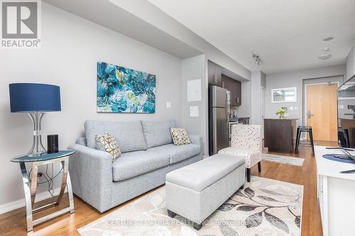 3809 - 65 BREMNER BOULEVARD , Toronto, Ontario M5J 0A7 3