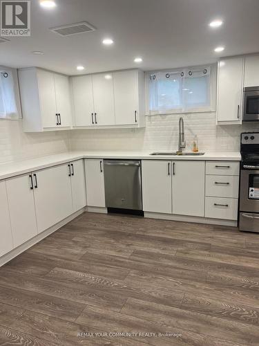 23 IRWIN AVENUE , Aurora, Ontario L4G 3G1 4