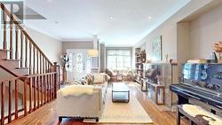 357 BARTLETT AVENUE N  Toronto, ON M6H 3G8