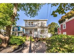 32 Craigmillar Avenue St. John's, NL A1E 1Z8