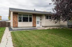 71 Rougeau AVE  Winnipeg, MB R2C 3X5