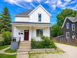 257 VIDAL Street SOUTH Sarnia, ON N7T 2T8