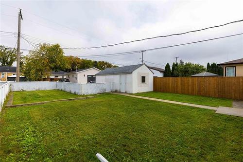 557 St Anthony Ave, Winnipeg, MB 