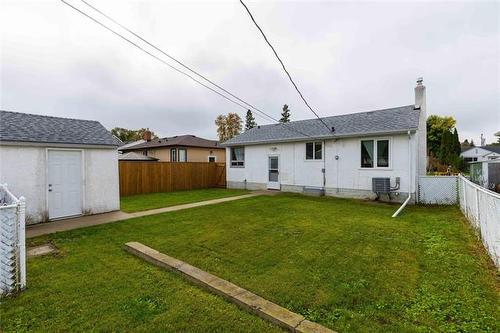557 St Anthony Ave, Winnipeg, MB 