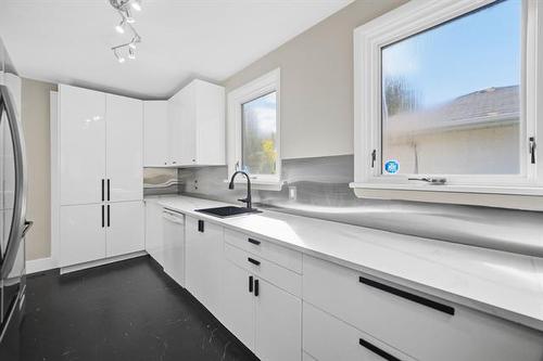 124 Thorndale Ave, Winnipeg, MB 