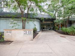 524 - 38 CAMERON STREET Toronto, ON M5T 0C3