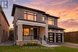 1 RICHMOND PARK DRIVE  Georgina, ON L4P 0H2