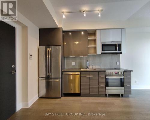 1906 - 33 SHORE BREEZE DRIVE , Toronto, Ontario M8V 0G1 5