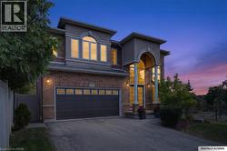 77 NEWCOMBE Road  Dundas, ON L9H 0A6