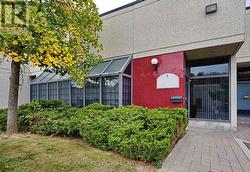 1 - 110 WEST BEAVER CREEK ROAD W  Richmond Hill, ON L4B 3L6