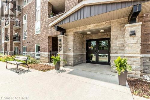 456 LORNE Avenue Unit# 307 , Stratford, Ontario N5A 6S4 4