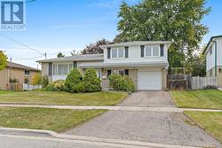 5 LUCINDA PLACE Halton Hills, ON L7G 1J8