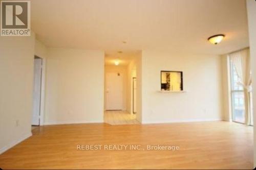 504 - 265 ENFIELD PLACE , Mississauga, Ontario L5B 3Y6 3