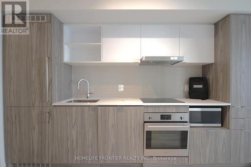 2009 - 55 COOPER STREET , Toronto, Ontario M5E 0G1 5