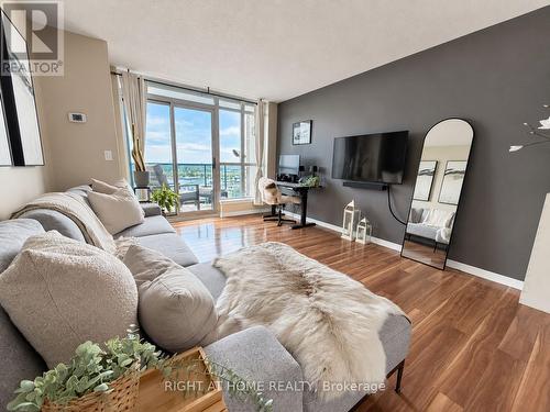 906 - 340 WATSON STREET W , Whitby, Ontario L1N 9G1 4