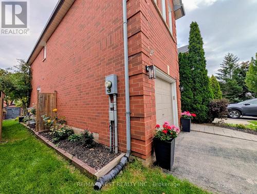 2213 RIDGE LANDING , Oakville, Ontario L6M 3L7 2