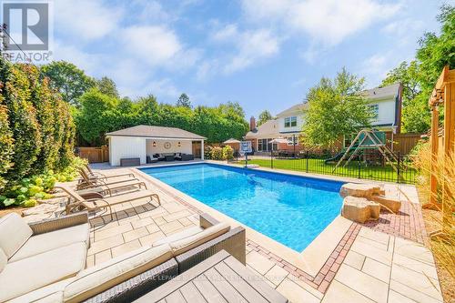 385 Rosslyn Drive, Burlington, ON 
