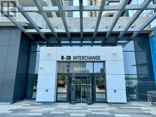 811 - 28 INTERCHANGE WAY , Vaughan, Ontario L4K 0P8 3