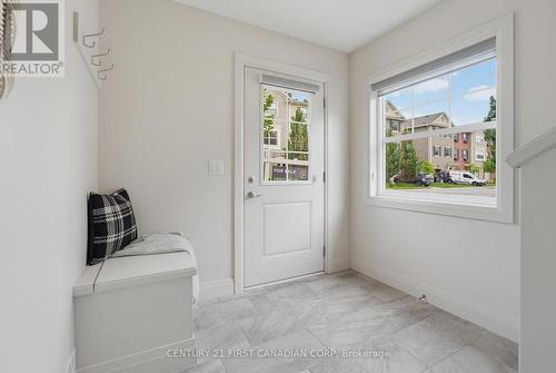 71 - 1040 CORONATION DRIVE , London North (North I), Ontario N6G 0R8 5