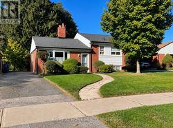 223 ELLENDALE DRIVE  Toronto, ON M1P 1P5
