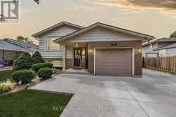 105 ELMA STREET  St. Catharines (Lakeport), ON L2N 6Z8