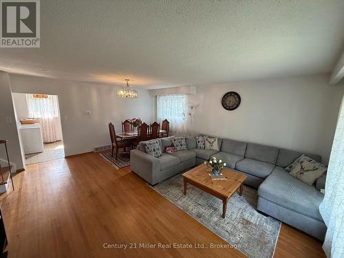 UPPER - 35 MELVILLE CRESCENT , Brampton (Brampton East), Ontario L6W 2S3 3