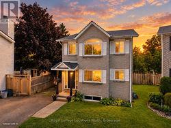 724 STE MARIE STREET Collingwood, ON L9Y 4T5