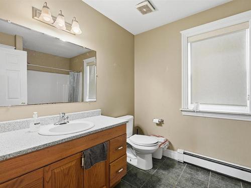 18 Stone Gate Drive, Halifax, NS 