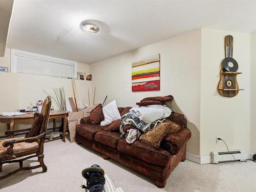 18 Stone Gate Drive, Halifax, NS 