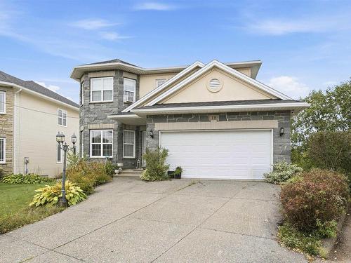 18 Stone Gate Drive, Halifax, NS 