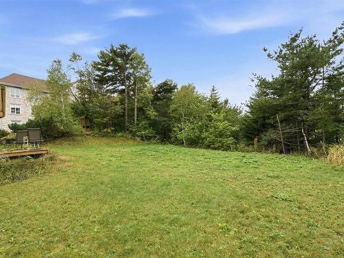 18 Stone Gate Drive, Halifax, NS 