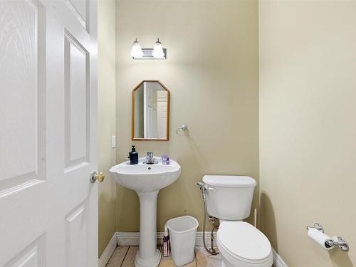 18 Stone Gate Drive, Halifax, NS 