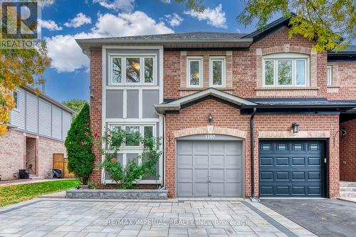 1107 GABLE DRIVE  Oakville, ON L6J 7R3