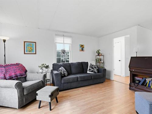 32 Earleton Avenue, Dartmouth, NS 