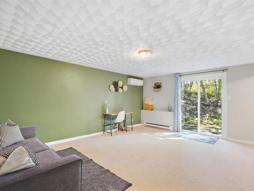 15 Micmac Drive, Dartmouth, NS 