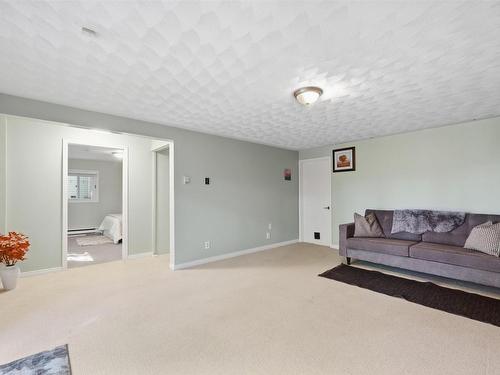 15 Micmac Drive, Dartmouth, NS 