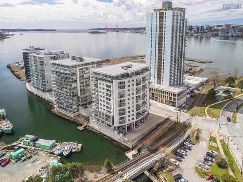 1007 15 Kings Wharf Place  Dartmouth, NS B2Y 0C2