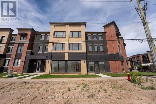 2 - 3299 SIXTH LINE , Oakville, Ontario L6H 0Z5 2