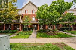 21 - 109 GEORGIAN DRIVE Oakville, ON L6H 0E7