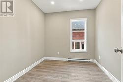 UPPER - 17 EBY STREET S Kitchener, ON N2G 3K6