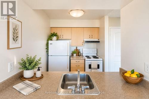 712 - 171 MAIN STREET N , Brampton, Ontario L6X 0H4 2