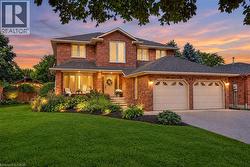 64 DRIFTWOOD Court  Grimsby, ON L3M 4Y1