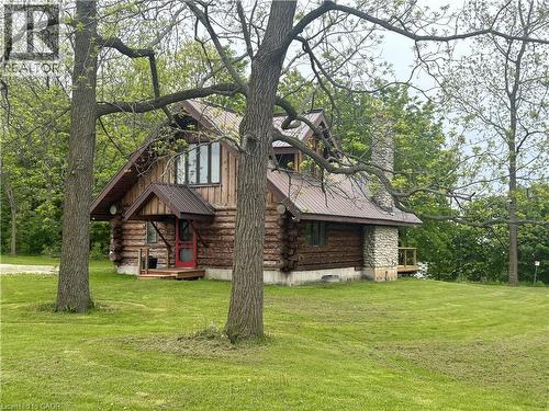 3 UPPER MOHAWK Point , Dunnville, Ontario N0A 1K0 3