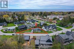 Georgian Bay is 10-15 minute walk! - 