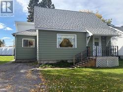107 FIFTEENTH AVENUE Cochrane, ON P0L 1C0