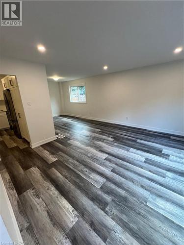 80 DELAWANA Drive , Hamilton, Ontario L8E 1G4 5