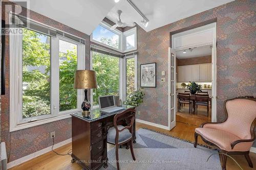 35 Wilton Crescent, Ottawa, ON 