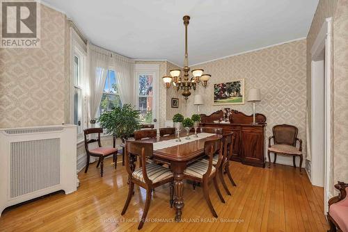 35 Wilton Crescent, Ottawa, ON 