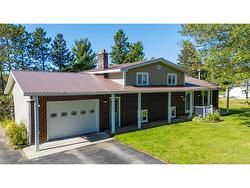 41 Manuel  Baie-Sainte-Anne, NB E9A 1G3