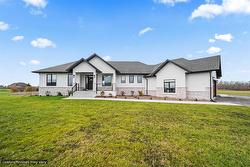 2027 Naleway Road  East St Paul, MB R2E 1E2